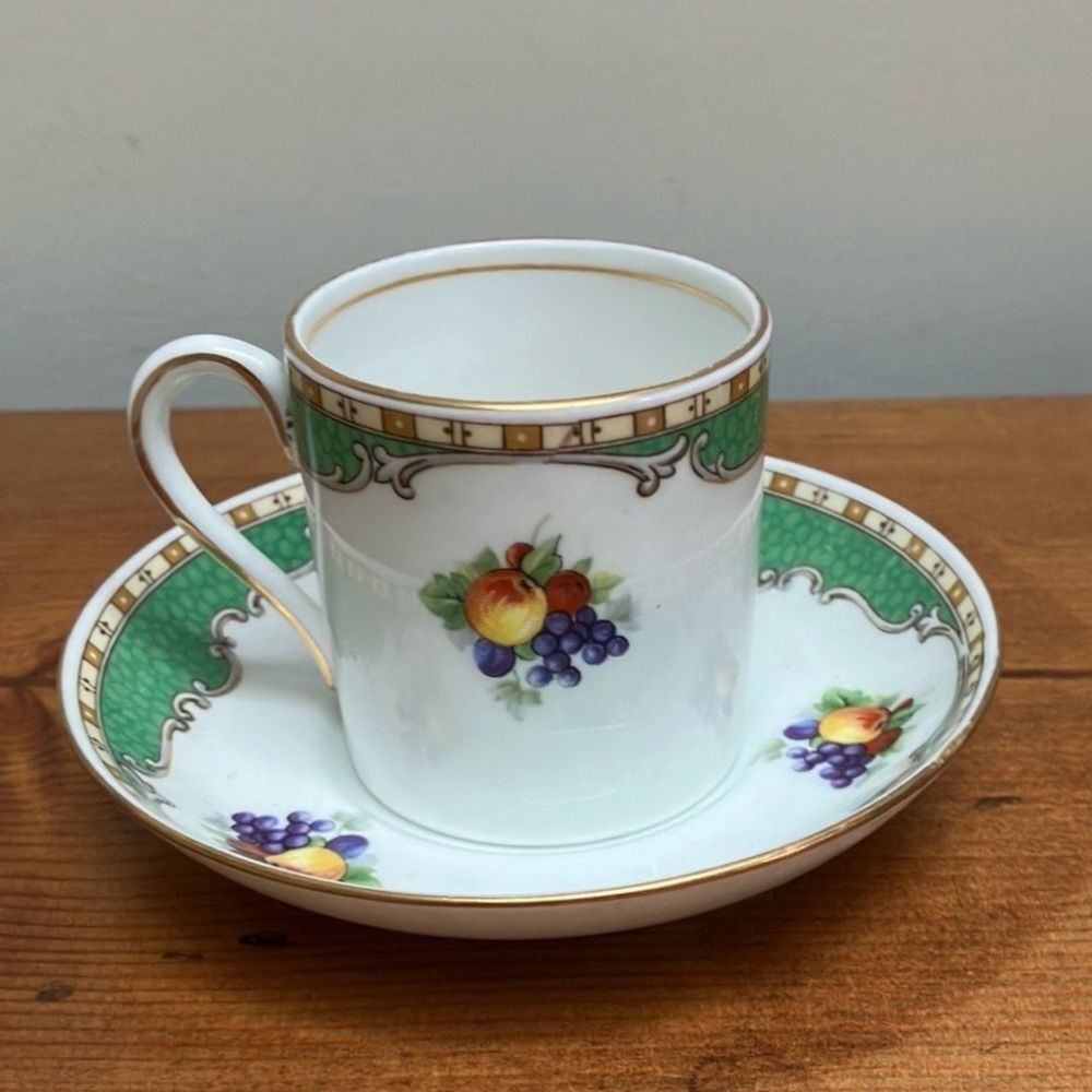 Ye Olde English Grosvenor Tea Cup and Saucer